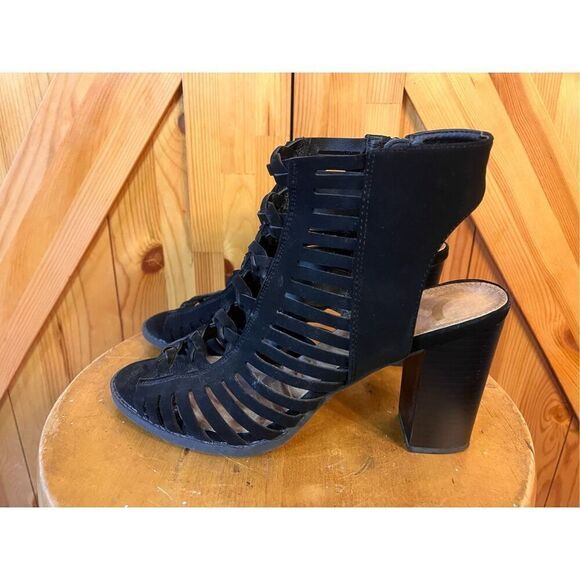 Report Shoes - Report Black Heels Elegant Design